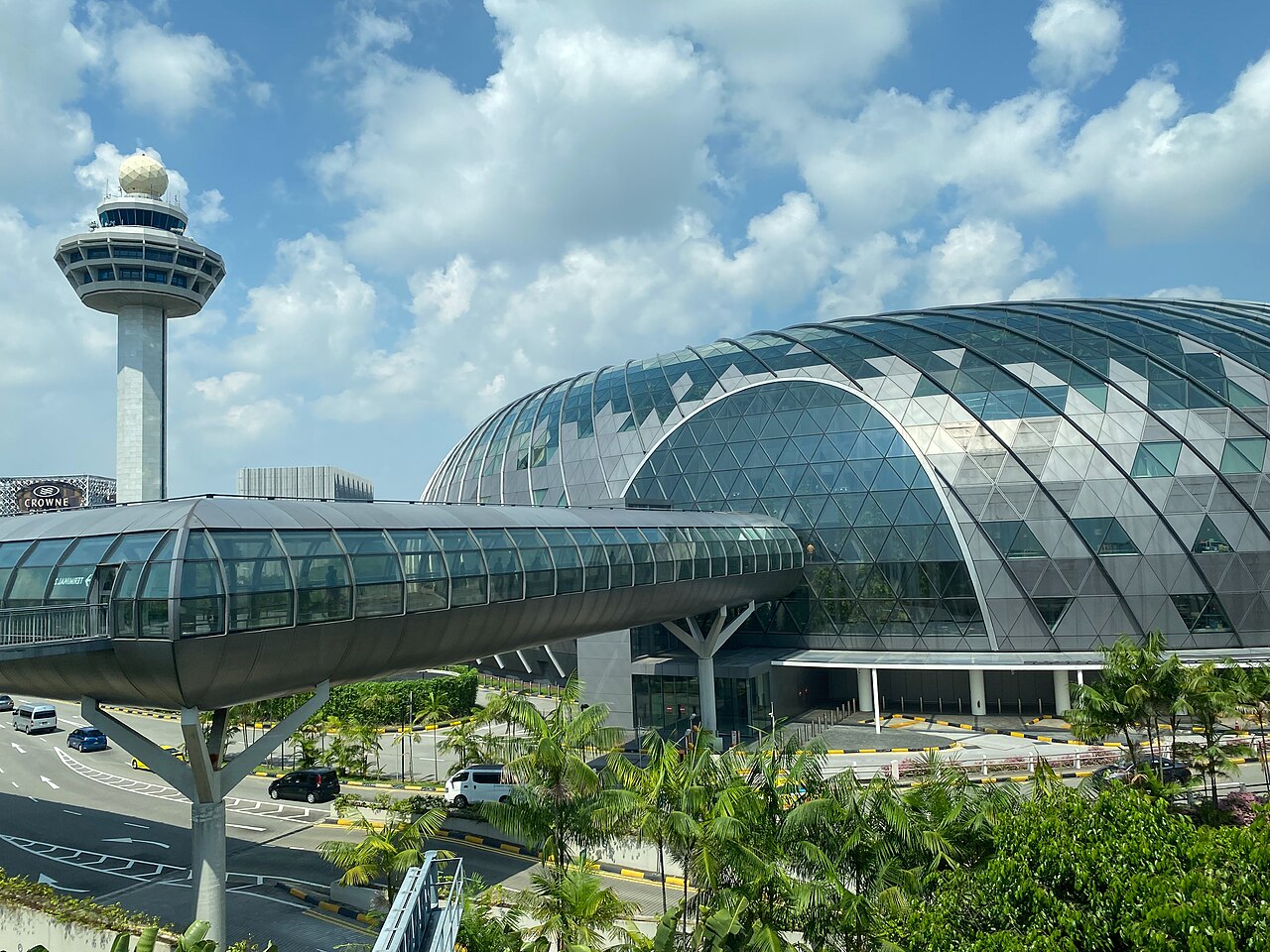 Changi Airport control tower and Jewel